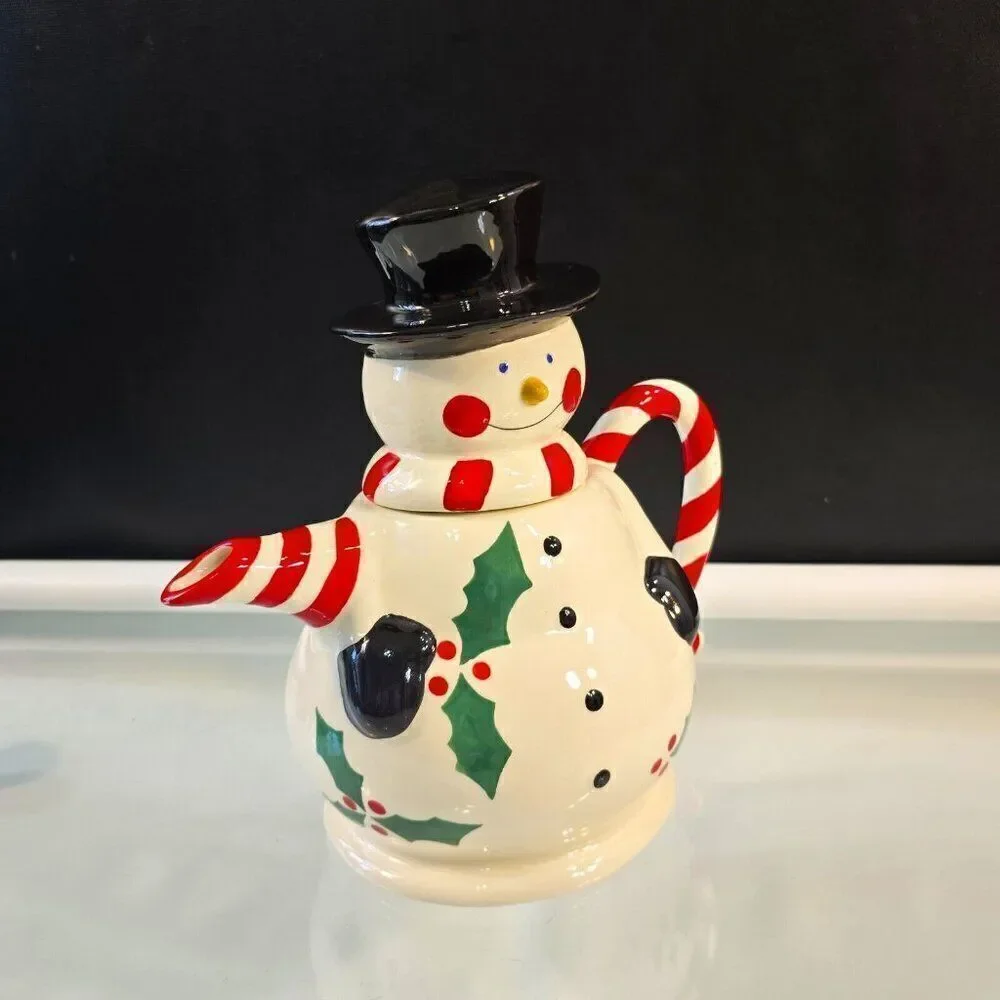 Temptations snowman teapot